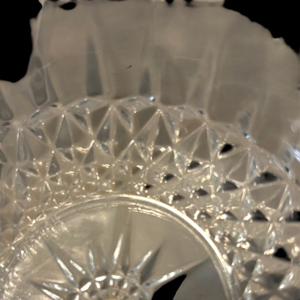 Set of Six Vintage Clear Glass Dessert Bowls - Picture 10 of 16